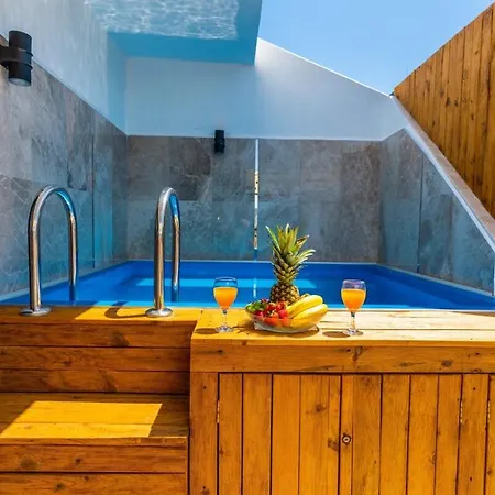 Apartamento Near Kaputas, Luxury Apartment With Pool